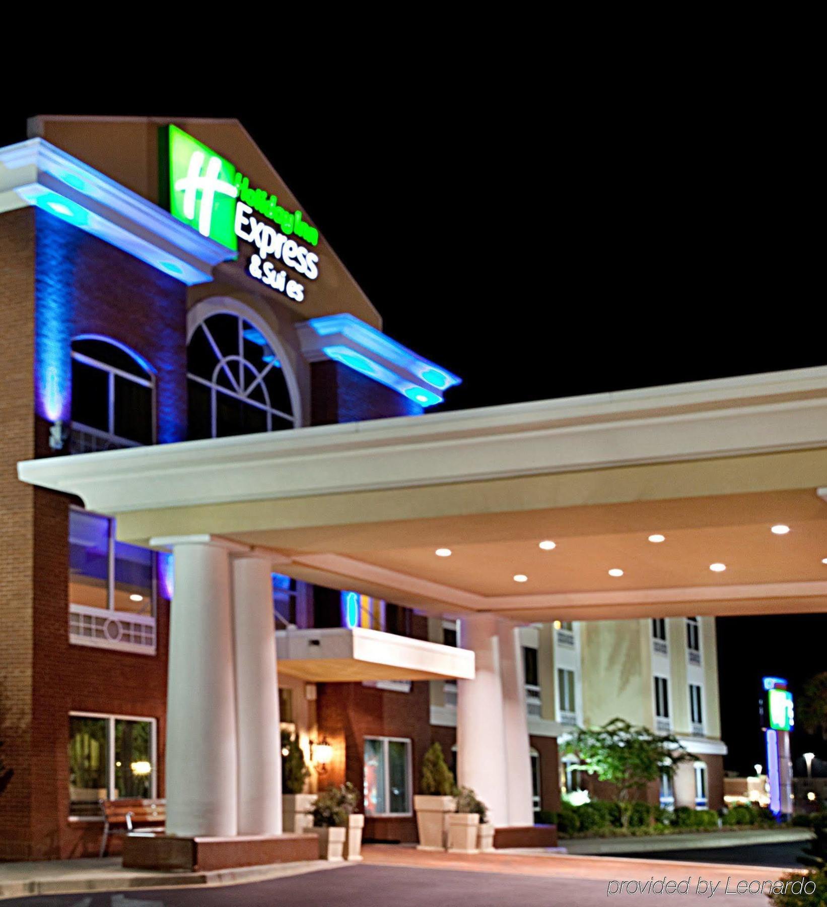 Holiday Inn Express Hotel & Suites - Sumter, An Ihg Hotel Bagian luar foto